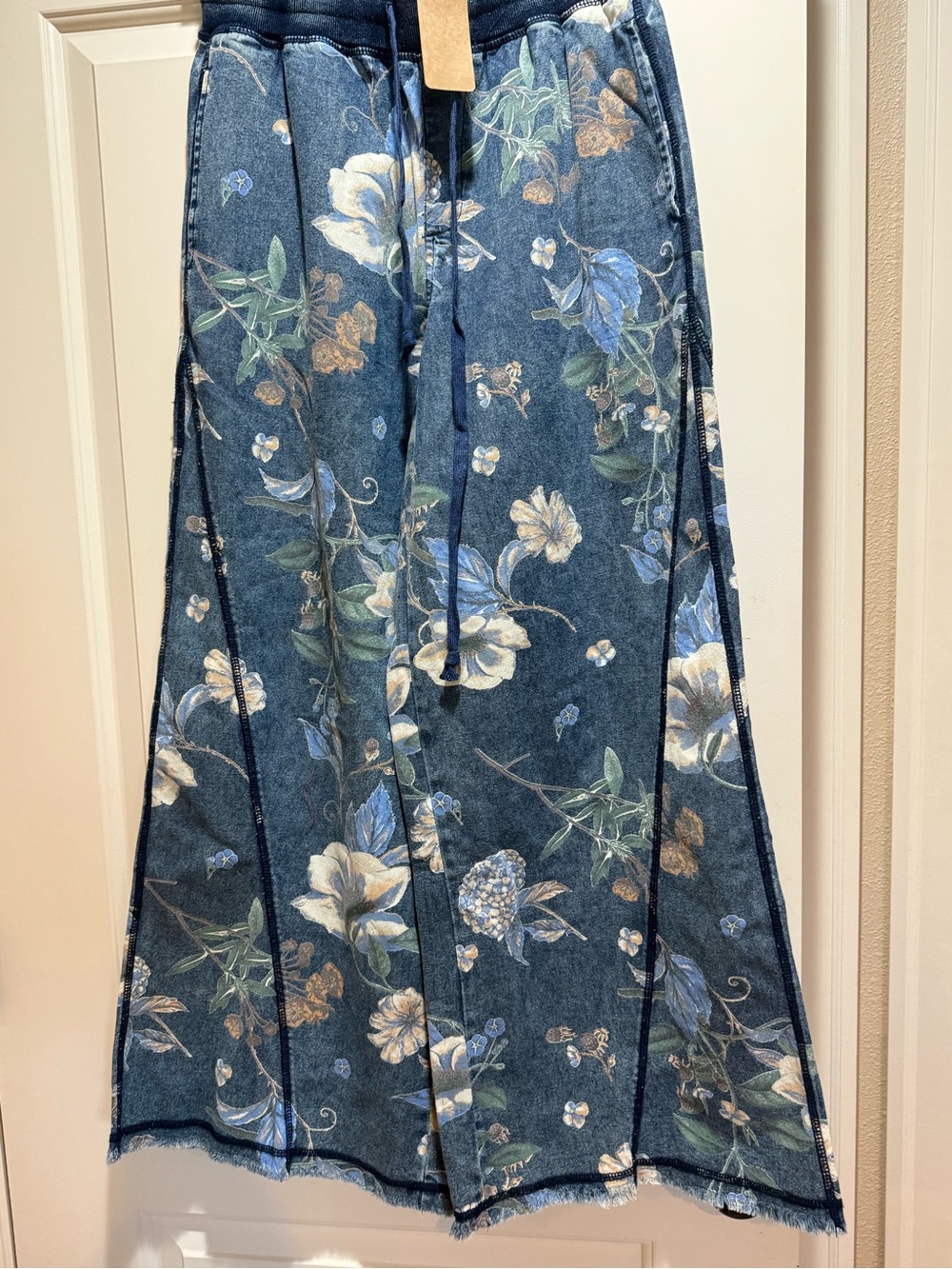 NWT Floral Denim Wide Leg Pants